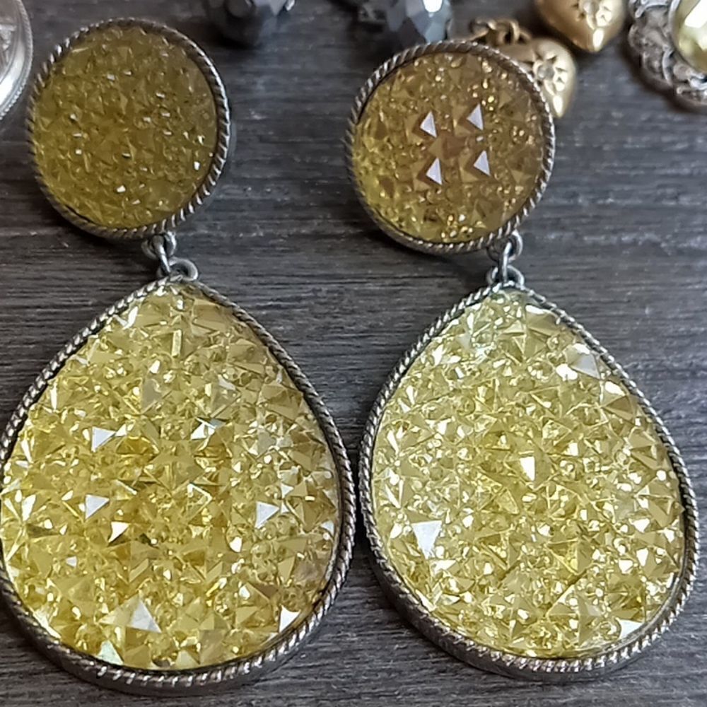 Earring bundle   - Picture 7 of 7
